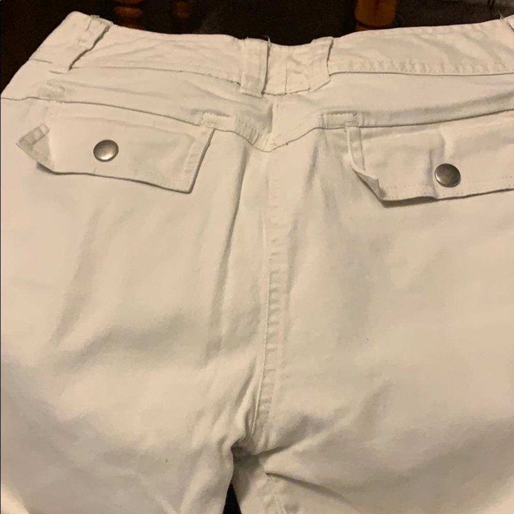 Capris - Picture 5 of 5